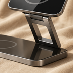 Chargeur sans fil MagSafe - macro detail shot